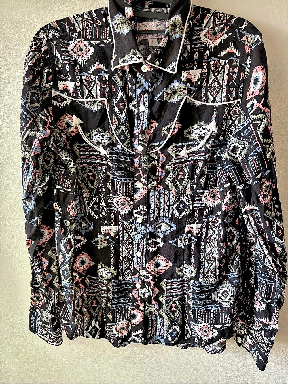 Panhandle Geometric Button Down in Black & Pink Size Large